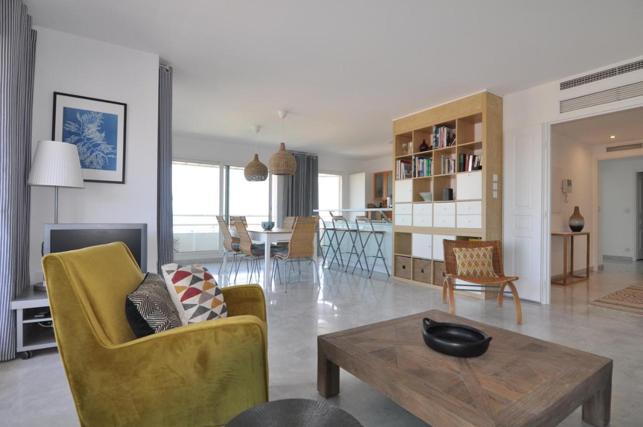 Apartment Stunning 2-bedroom & Panoramic Sea View -stayinantibes- 54 Soleau *